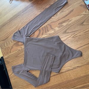 Babaton Square Neck Long Sleeve Body Suit